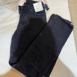 Never Worn | NWT - Abercrombie & Fitch High Rise Black Jeans